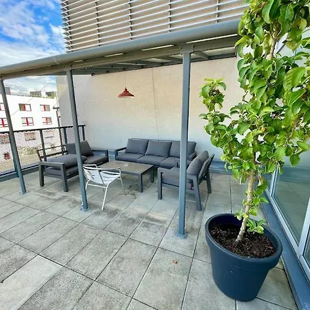 Hideaway With Terrace And Bbq براغ